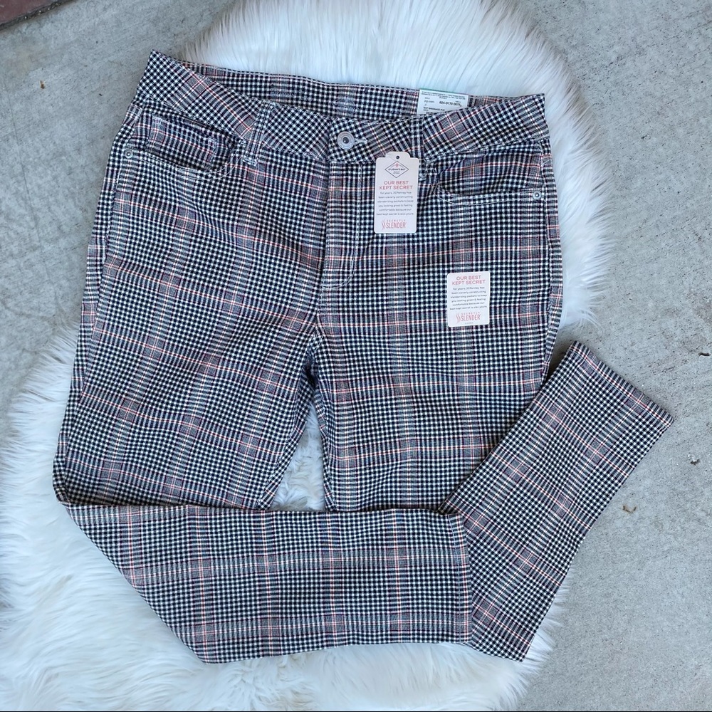 NEW St. John’s Bay Plaid Skinny Pants (Size 12P)
